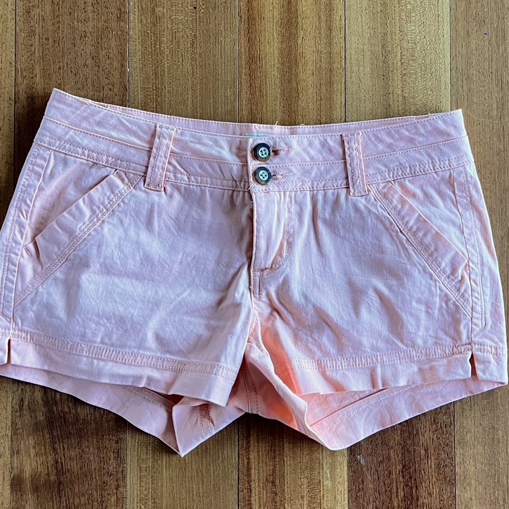 Peach short shorts from buckle